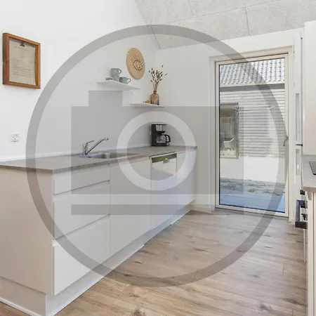 4 Bedroom Amazing In Feriehus Glesborg