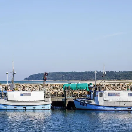 4 Bedroom Amazing In Glesborg