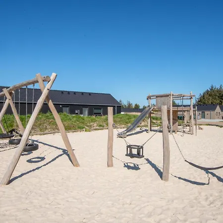 4 Bedroom Amazing In Glesborg