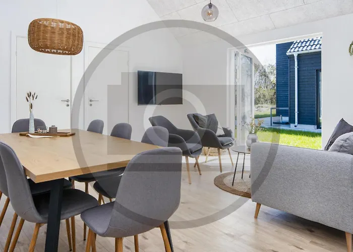 Dom wakacyjny 4 Bedroom Amazing In *